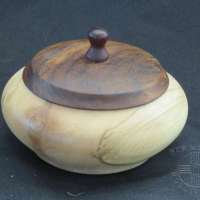Richard-Shannon-Bowl-with-lid-Rosewood-knob-Jatoba-lid-bowl-unknown-wood