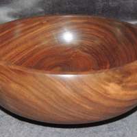 Cindy-Edgecomb-Bowl-Walnut