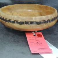 Ron-Bahm-Bowl-with-Pyrography